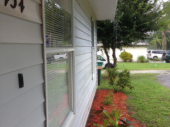2nd image of 454 S Hill Ave