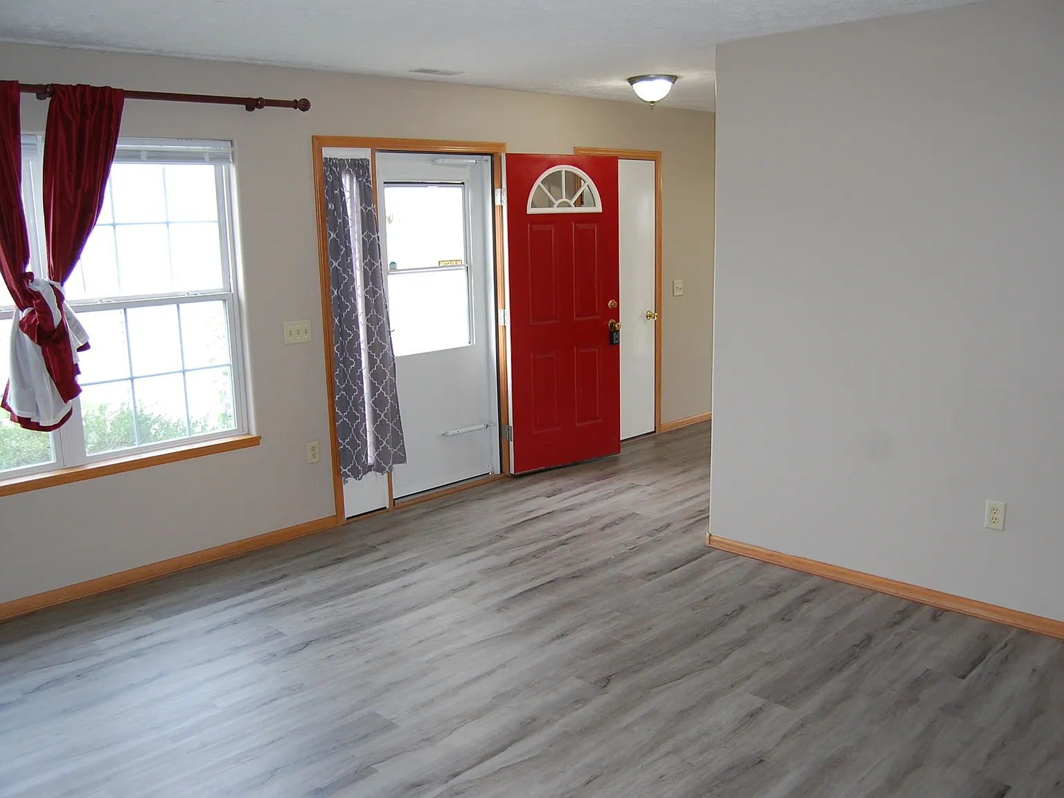 2 bed, 1110 sqft, $1,500 — Photo 4