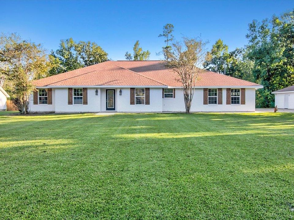 1st image of 227 Pinehurst Dr