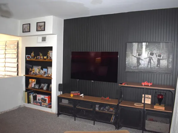 452 East Bolivar AVENUE, Milwaukee, WI 53207