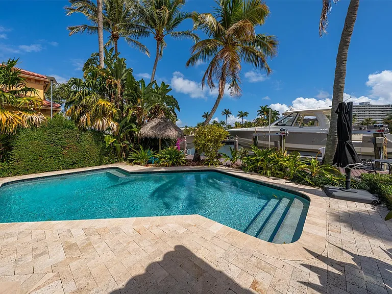 330 Royal Plaza Dr — Photo 38