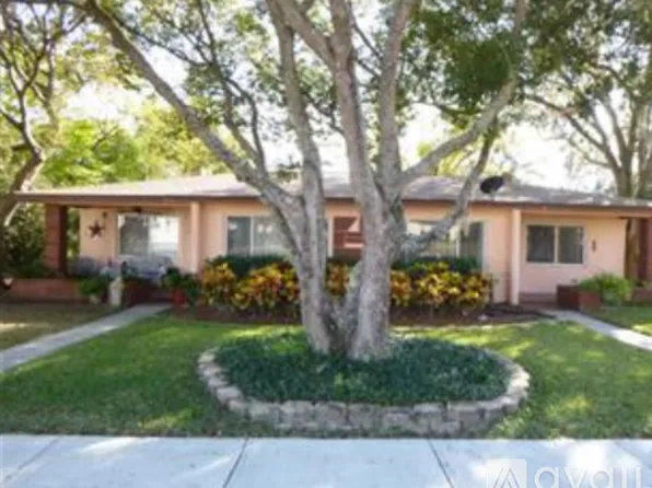 214 E Johnson Ave, Lake Wales, FL 33853