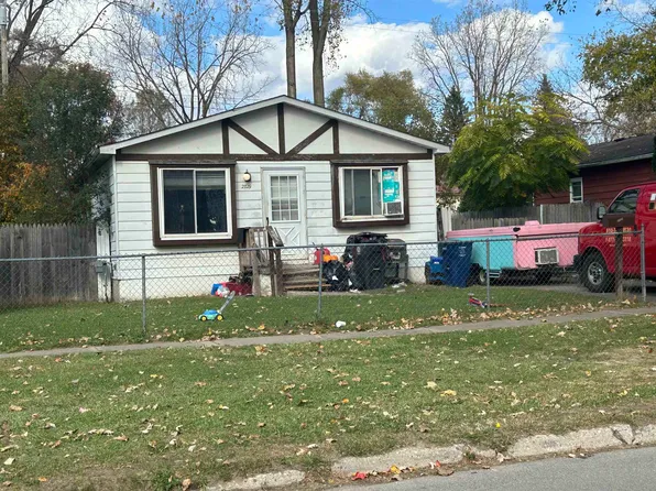 2729 E Pierson Rd, Flint, MI 48506
