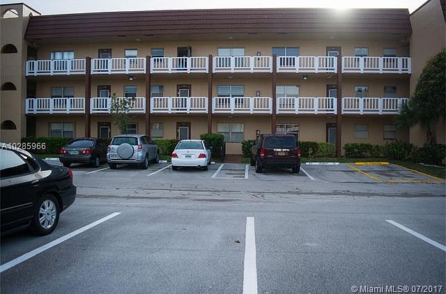 1st image of 9261 Sunrise Lakes Blvd APT 111