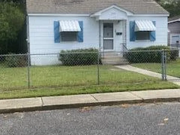 208 Bayly Dr, Biloxi, MS 39530