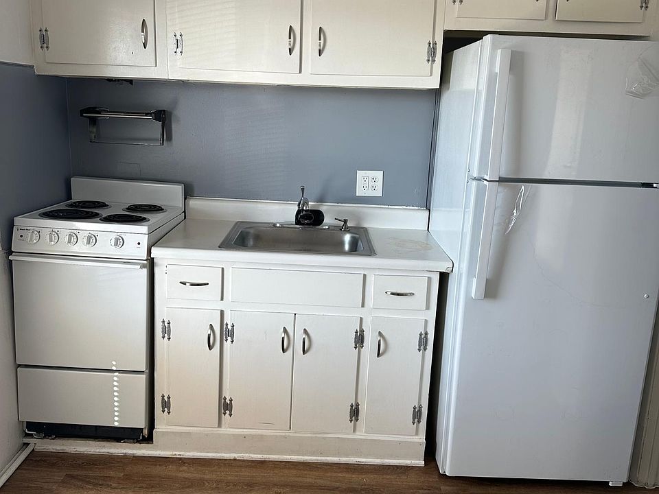 Kitchen, new flooring, new refridgerator