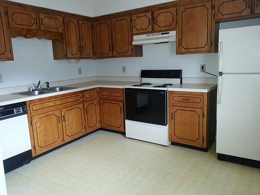 4th image of 441 Martha Ln