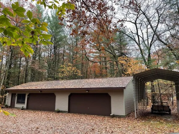 6850 Blank Rd, Whitehall, MI 49461