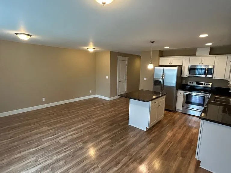 2843 Raleigh Ct SE — Photo 8
