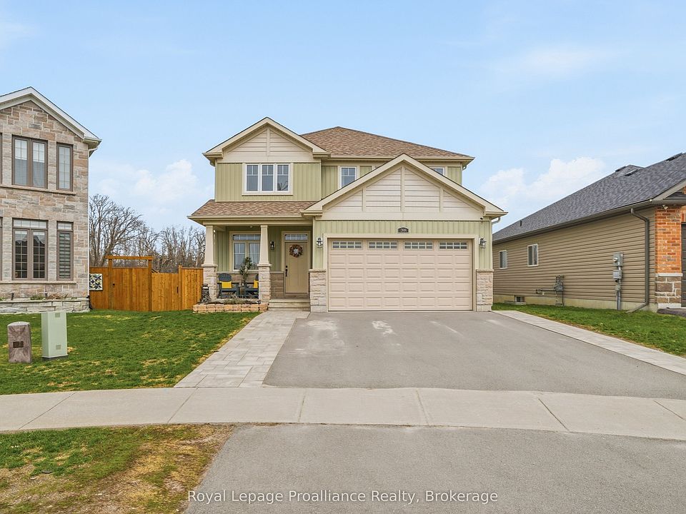 1st image of 38 Redwood Dr