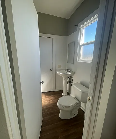 800 53rd Ave — Photo 6
