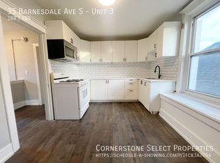 35 Barnesdale Ave S #3, Hamilton, ON L8M2V1
