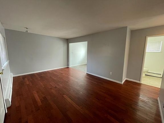 2nd image of 18711 Schoolcraft APT 3