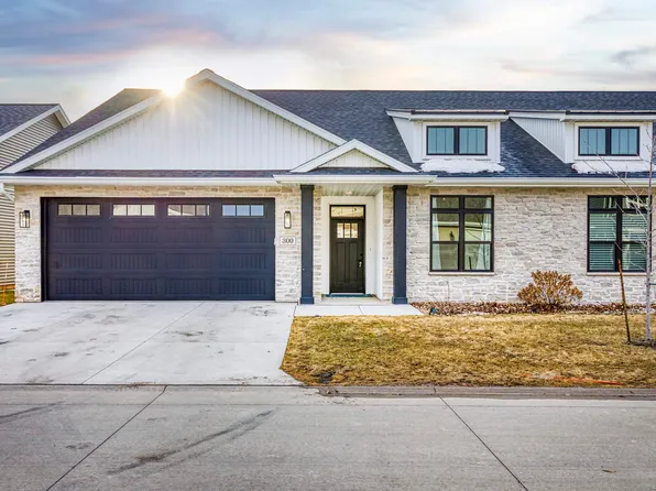 300 Oshkosh Way, Kimberly, WI 54136