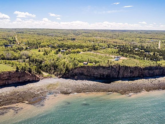 2nd image of 64 Russia Rd