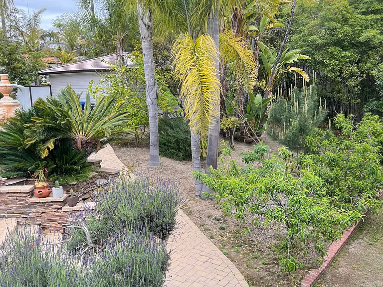 11570 W Sunset Blvd — Photo 43