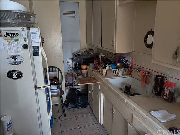 3rd image of 6561 Ferguson Dr