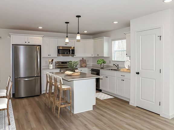5th image of 1316 Forest Valley Dr