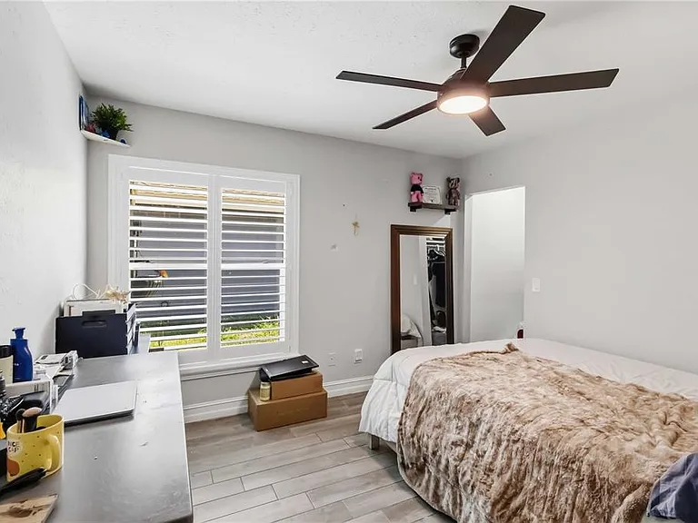 10327 Parkcrest Dr — Photo 17