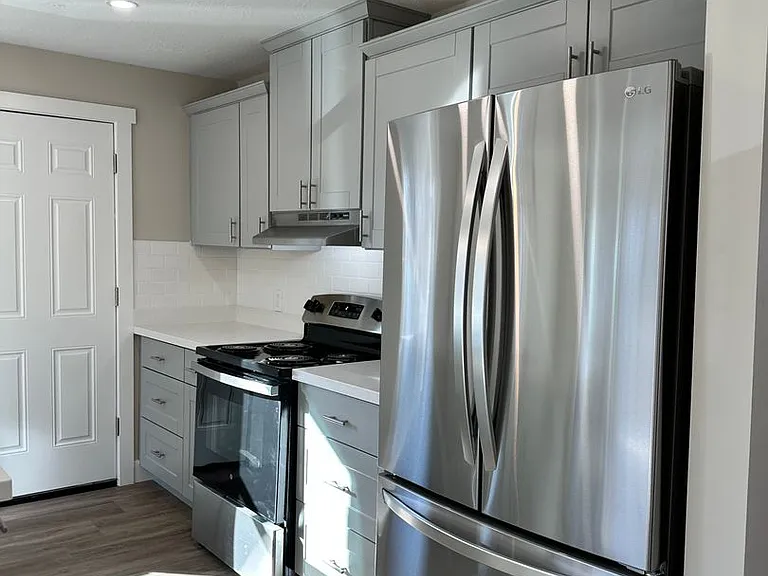 2925 Madison Ave — Photo 14