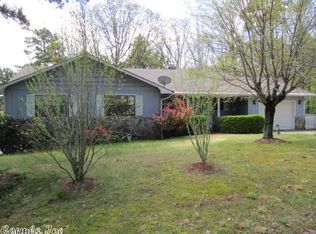 101 Curry Rd, Fairfield Bay, AR 72088