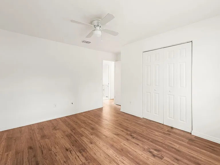 1911 SE 14th Ave — Photo 14
