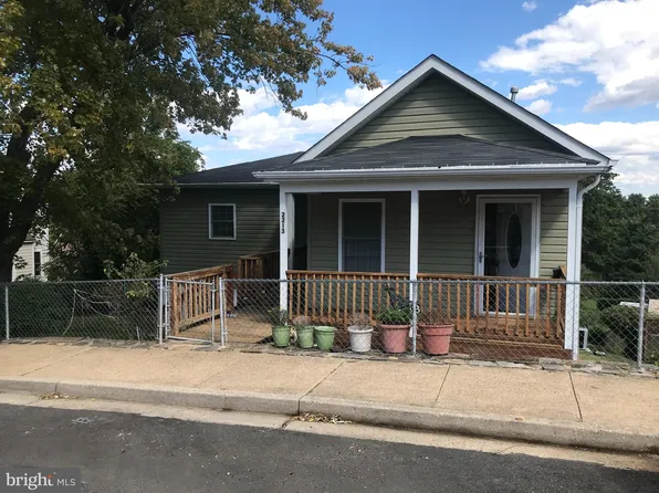 2213 S Monroe St, Arlington, VA 22206