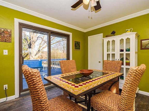 3256 Ledgewood Ave Cave Spring-large-005