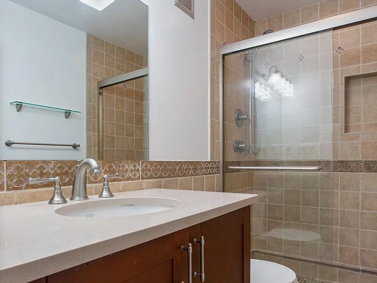 1614 Belmont St NW #C — Photo 17