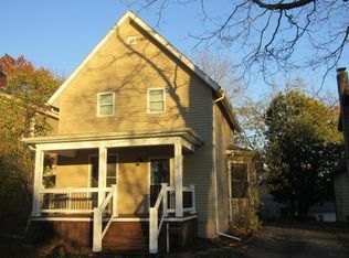 208 N Elm St, Owosso, MI 48867