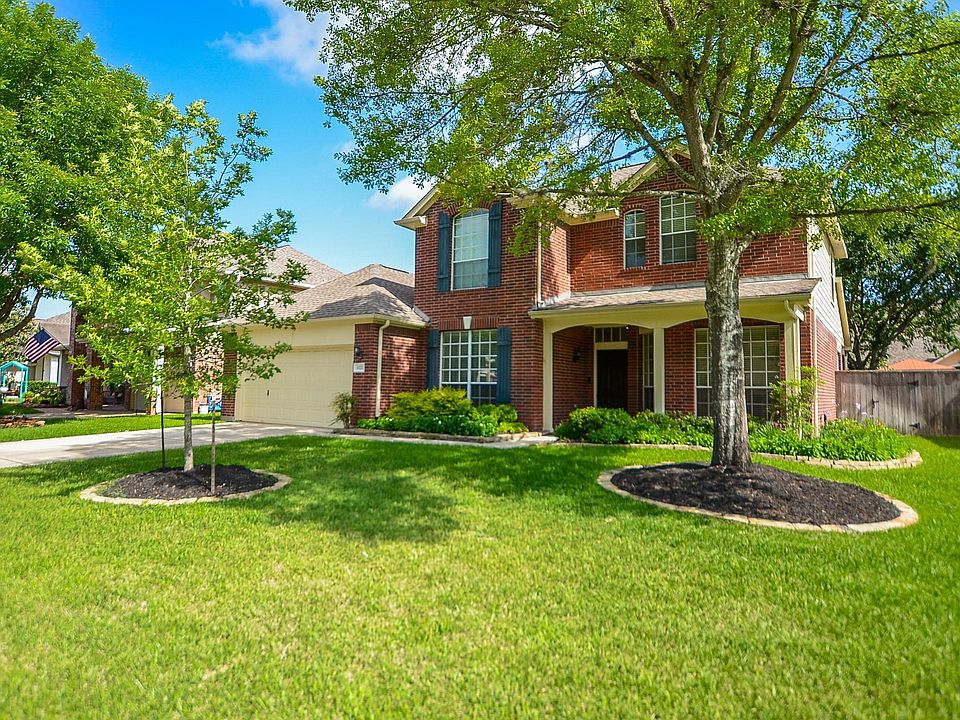 1st image of 8023 Hidden Terrace Dr