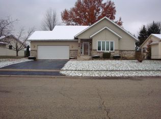 1528 James Ct, Belvidere, IL 61008