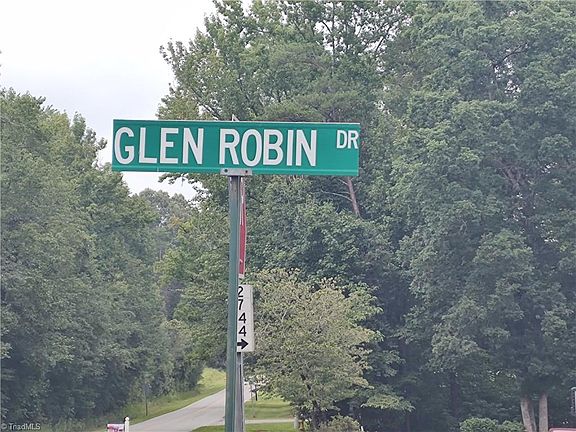2nd image of 190 Gleneagle Dr #55