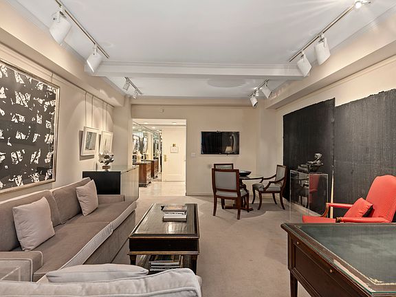 2nd image of 111 E 56th St #302