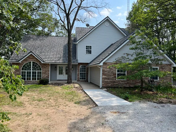 1818 E Meyer Lake Rd, Marshall, MO 65340