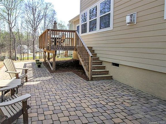 5th image of 155 Cherry Bark Dr