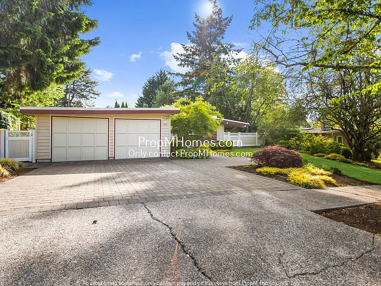 1885 SW Wellington Ave — Photo 24