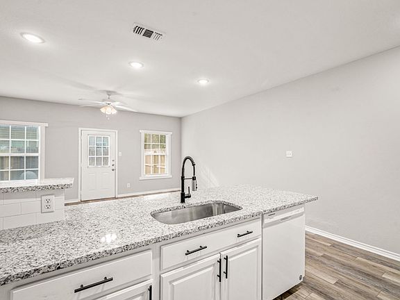 5th image of 7819 Kingsbury Way Unit 3