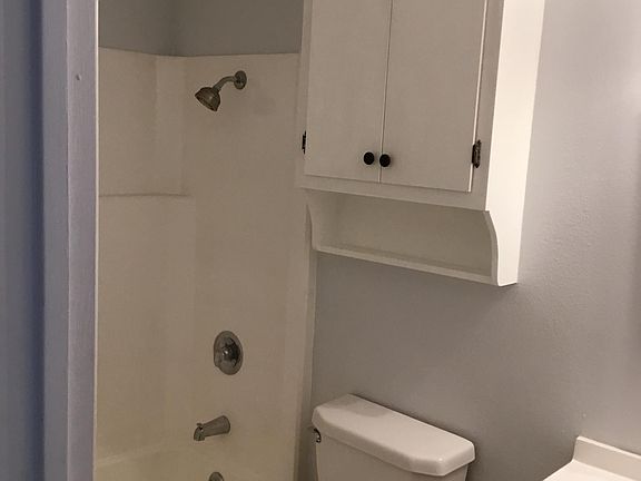 3rd image of 310 Cordoba Dr