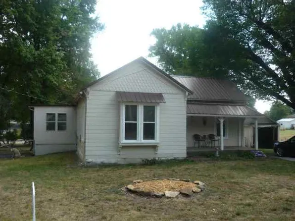 722 E Jefferson St, Clinton, MO 64735