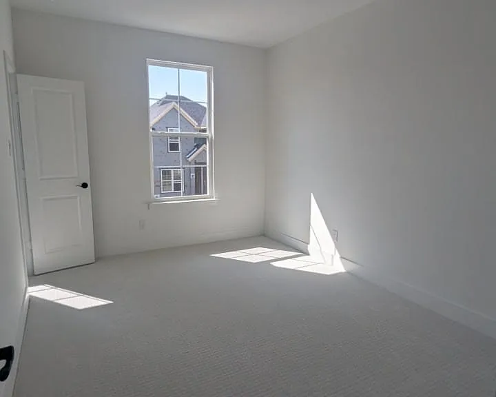 7273 Farley St — Photo 8