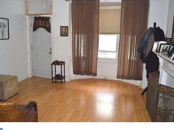 3rd image of 123 E Meehan Ave