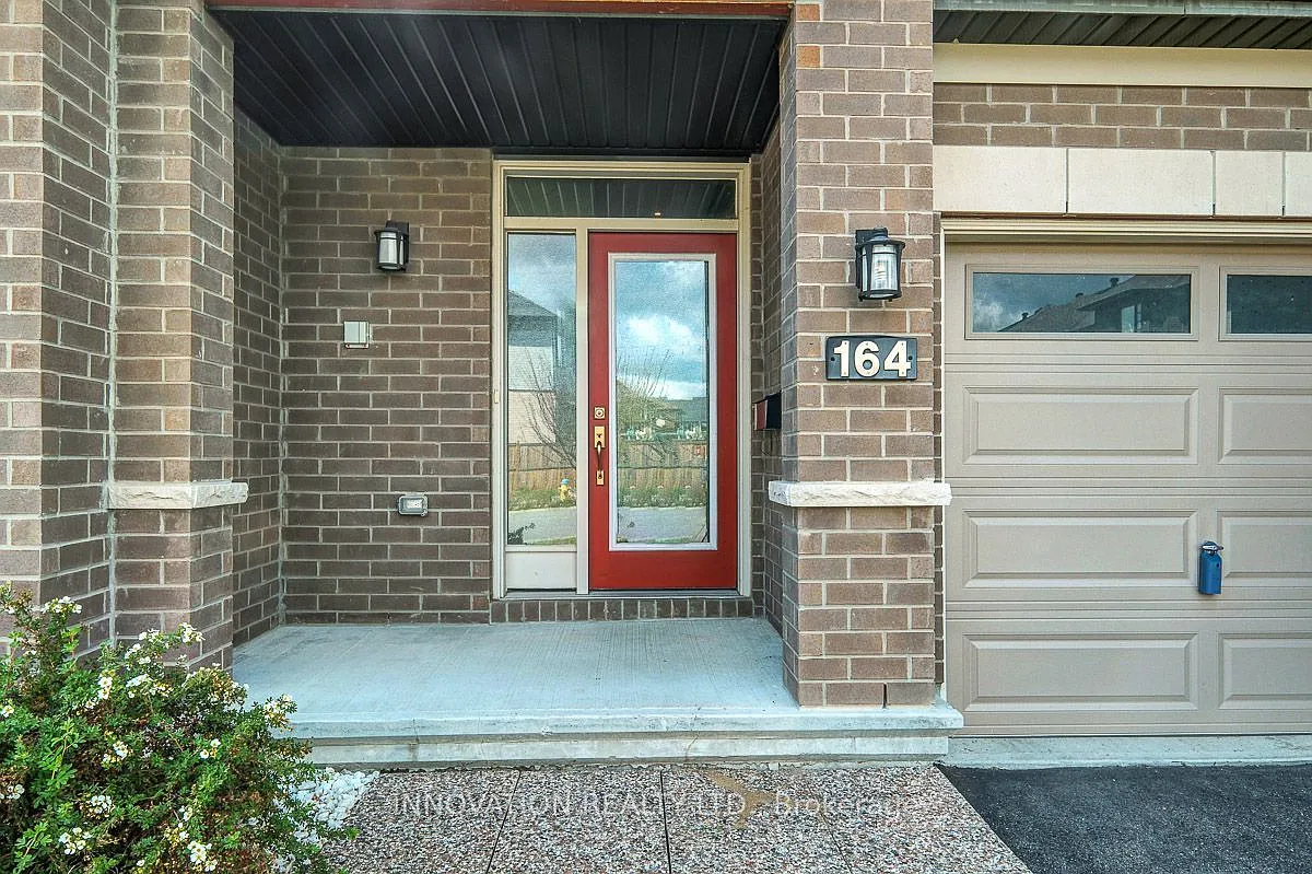3 bed, $2,750 — Photo 2