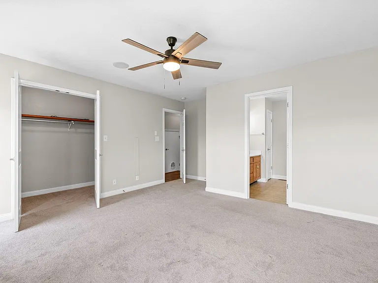 680 Foxfield Dr — Photo 18