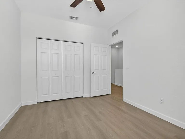 10348 Wellington Parc Dr — Photo 13