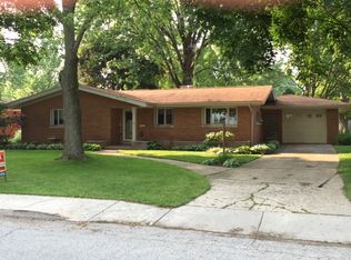 602 W Van Buren St, Nappanee, IN 46550