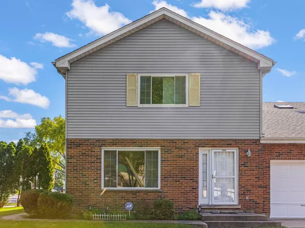 300 Starling Ct APT A, Bloomingdale, IL 60108