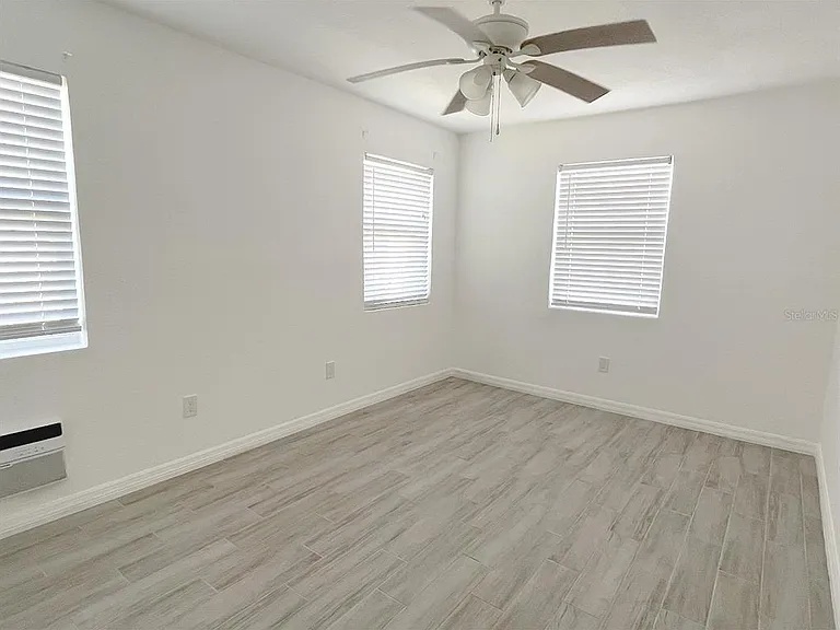 24 Lynn Way #C — Photo 7