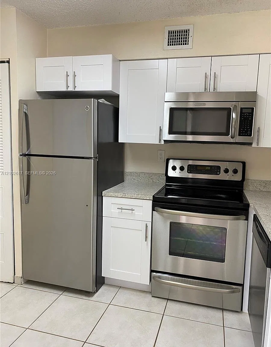 Parc Vista Condo — Photo 2