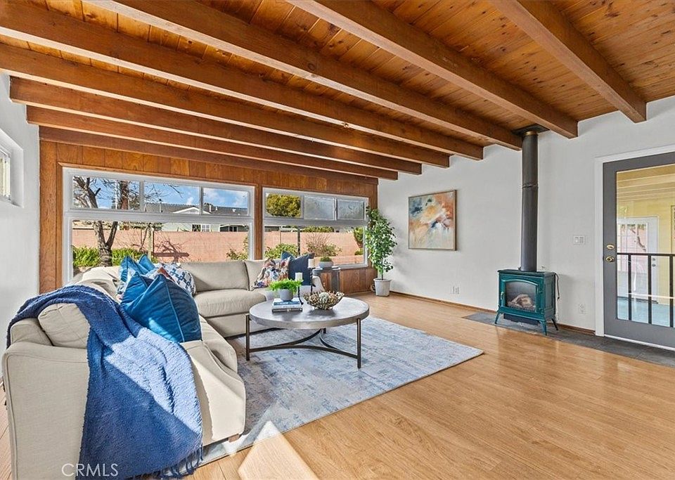 1st image of 3119 W Paso Robles Dr
